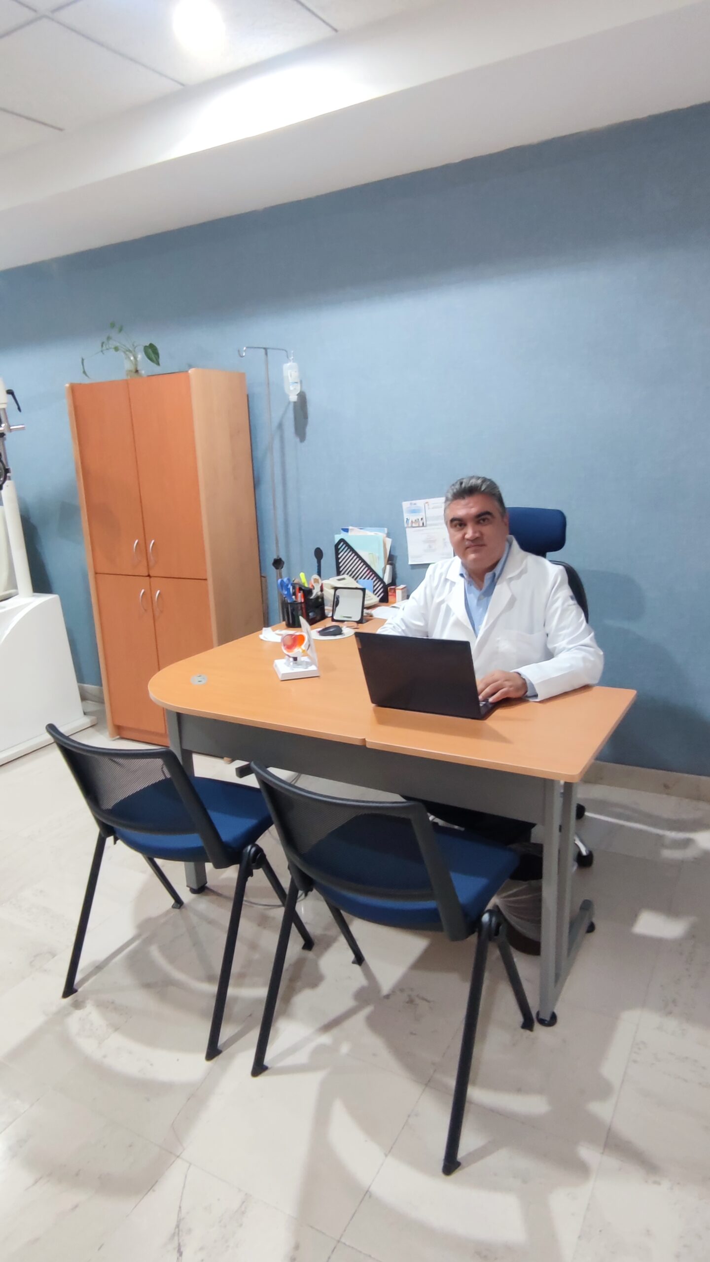 Dr. Ricardo Ruiz Frias